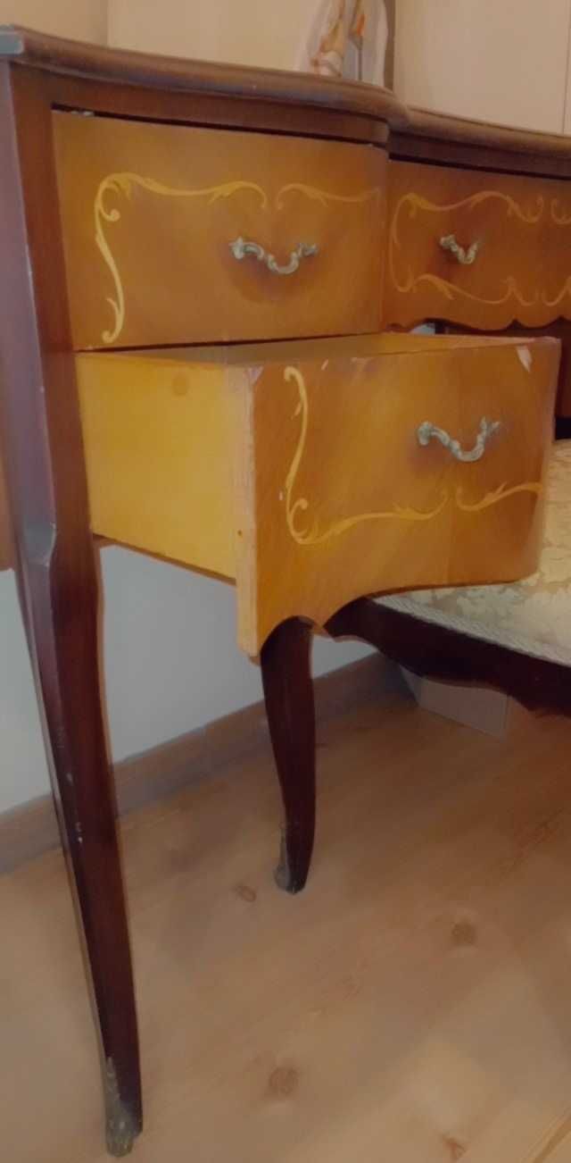 Срочно, Трюмо с зеркалом, пуфик, шкаф в подарок Египет,1970год