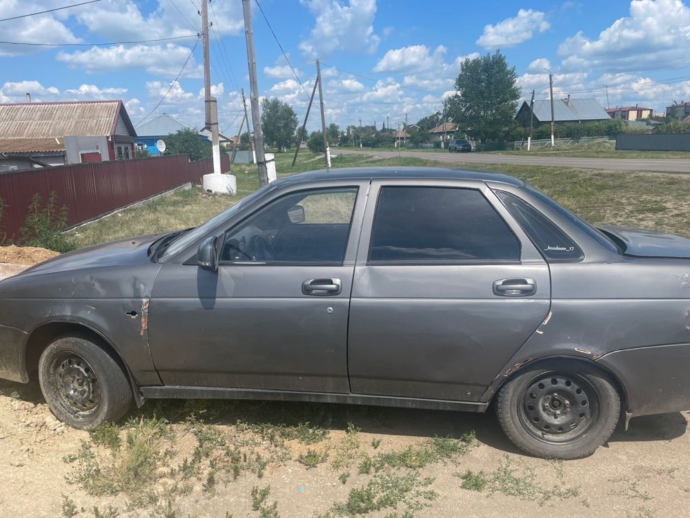 Продам приору, 2007 года, цвет серый,есть торг