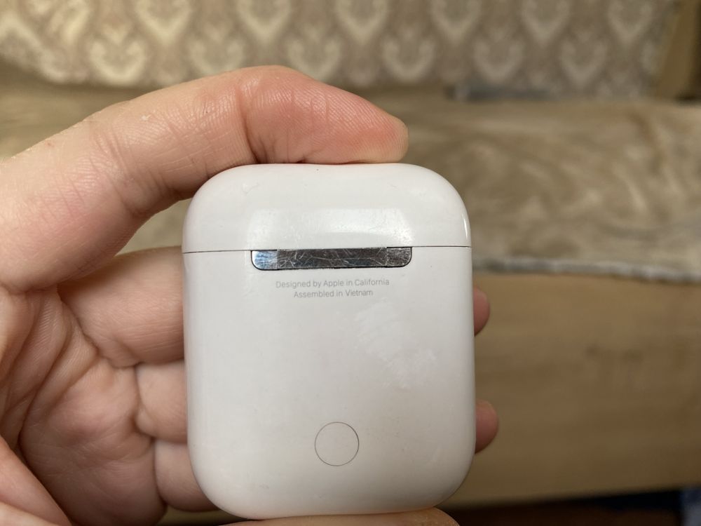 Apple AirPods with Charging Case белый оригинал