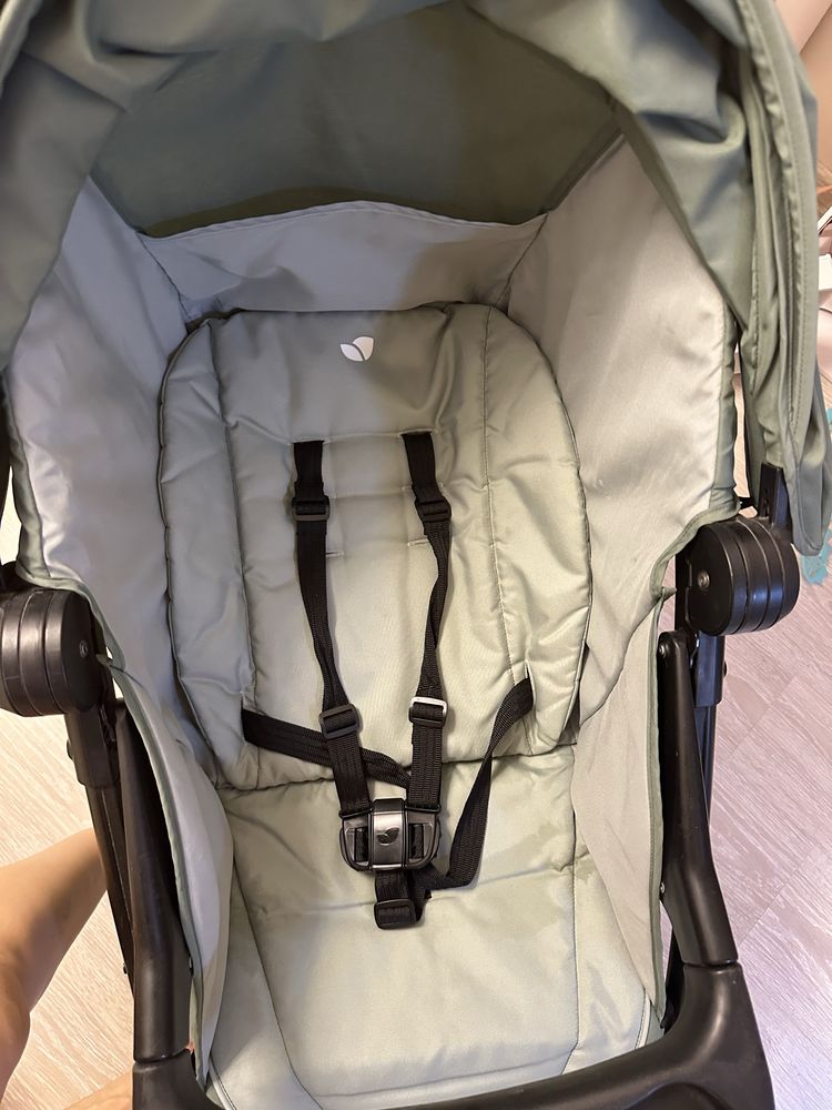 Продам коляску Joie Muze LX