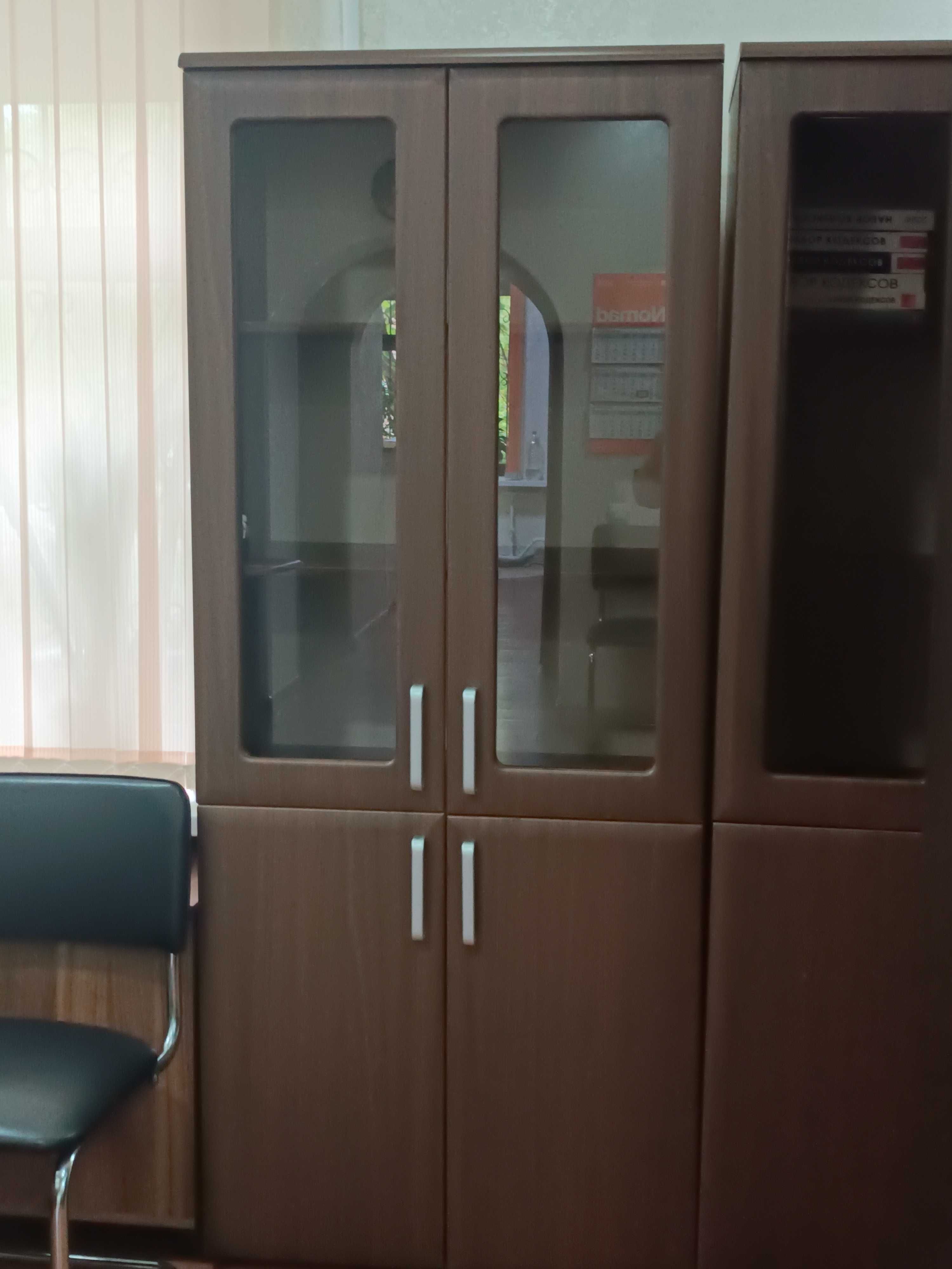 Продам  офисные шкафы