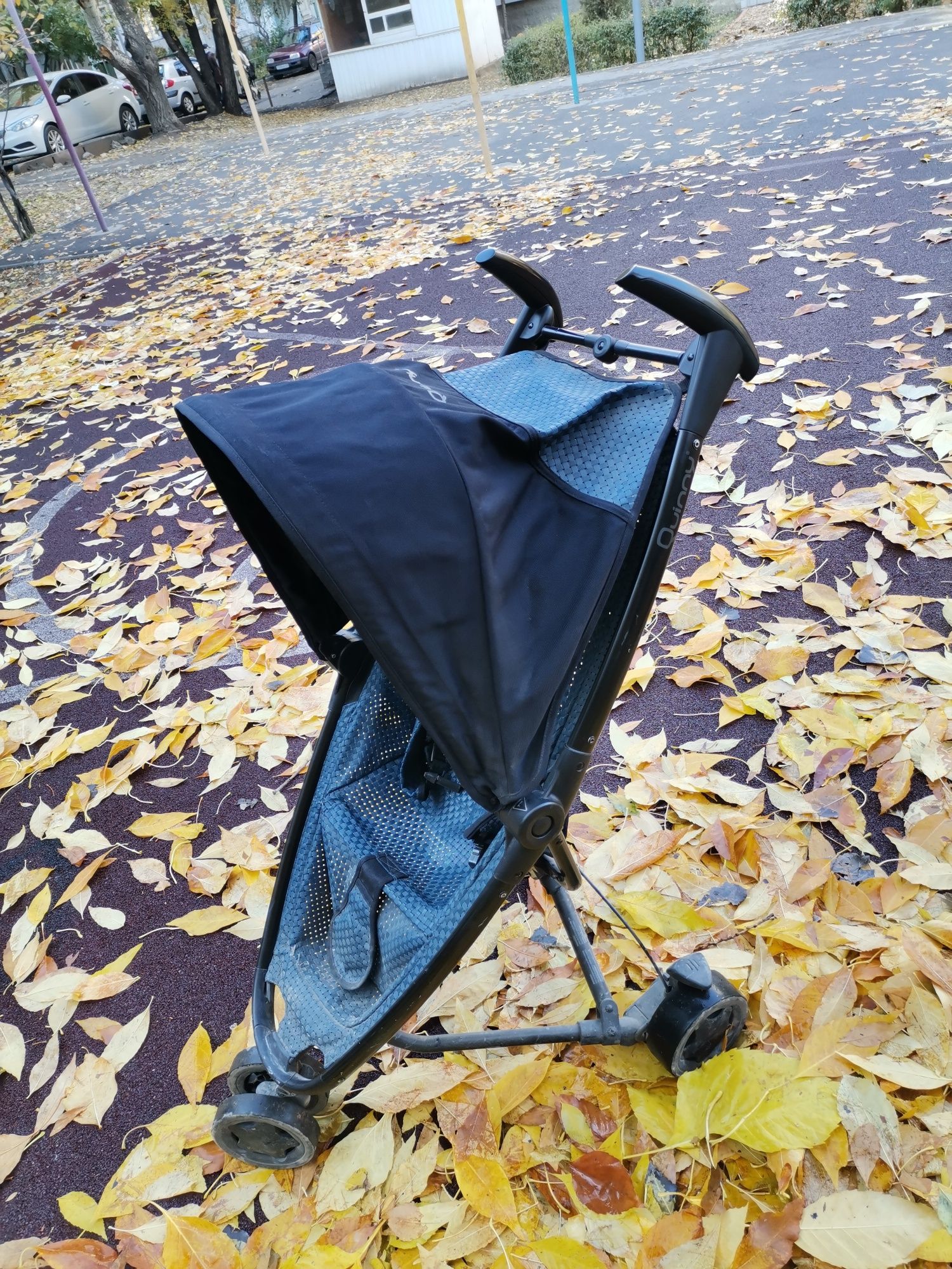 Продам коляску лёгкую Quinny Zapp (Голландия)