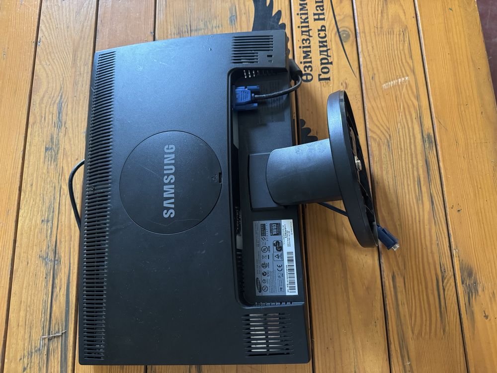 Монитор Samsung 60hz
