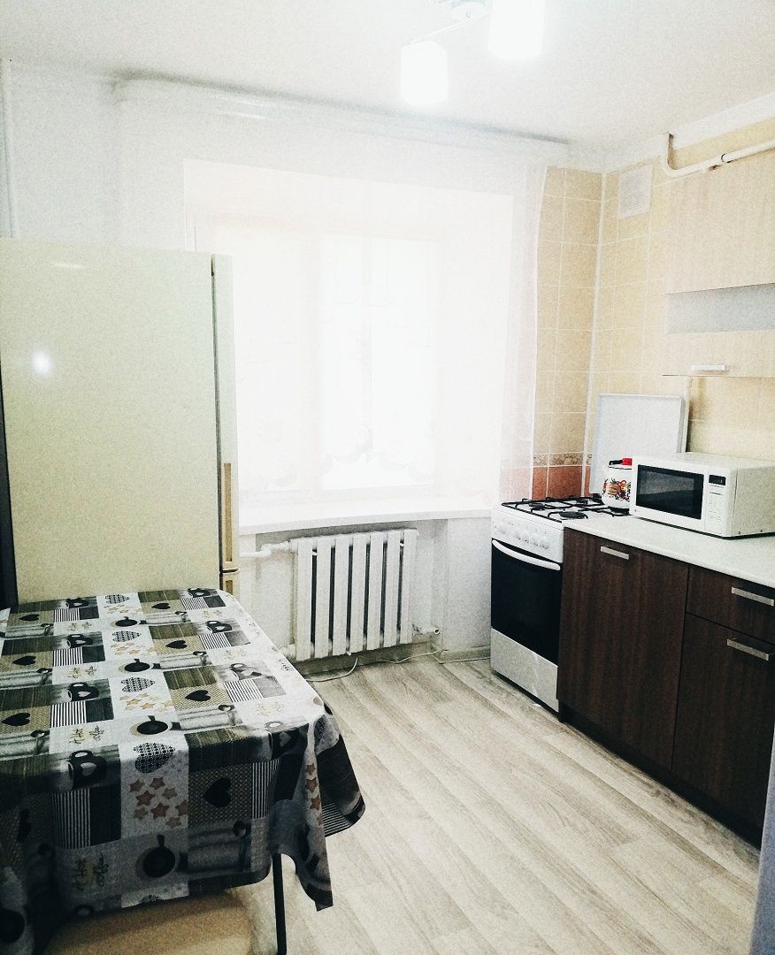 Посуточно 1-ком.кв., 8 мкр. Бр.Жубановых 271/1, SMART TV