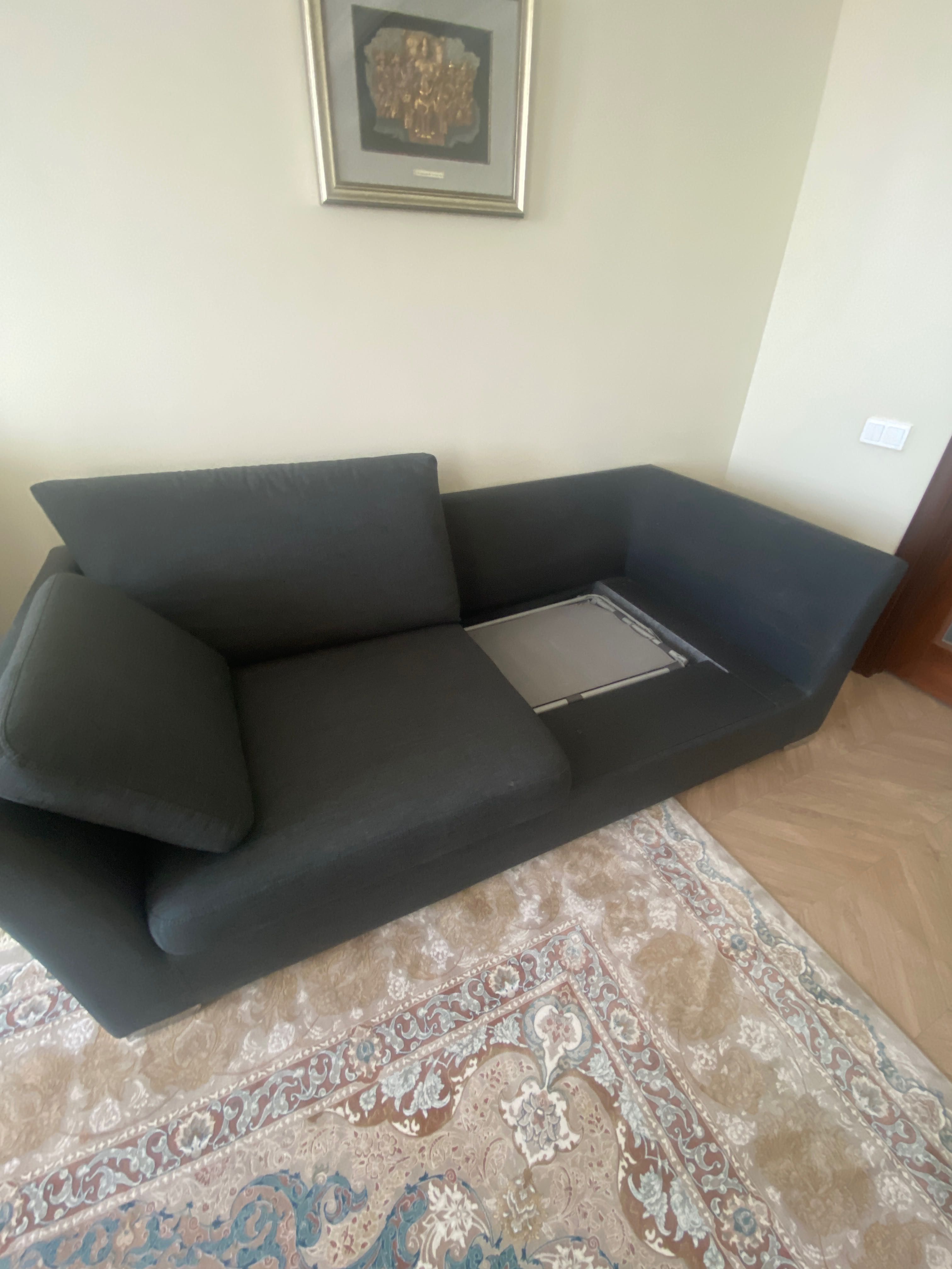 Отличный диван для гостиной