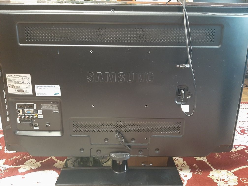 Продам телевизор Samsung