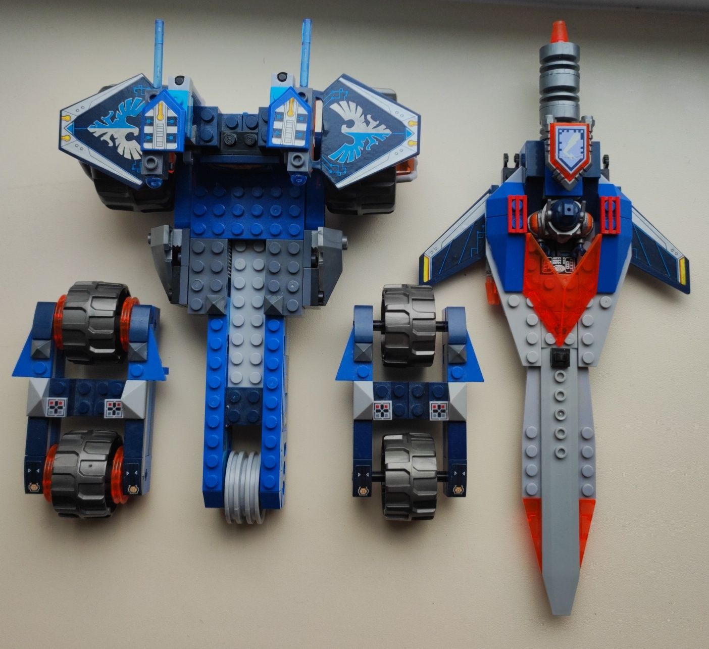 Продам Lego Nexo Knights Устрашающий разрушитель Клэя