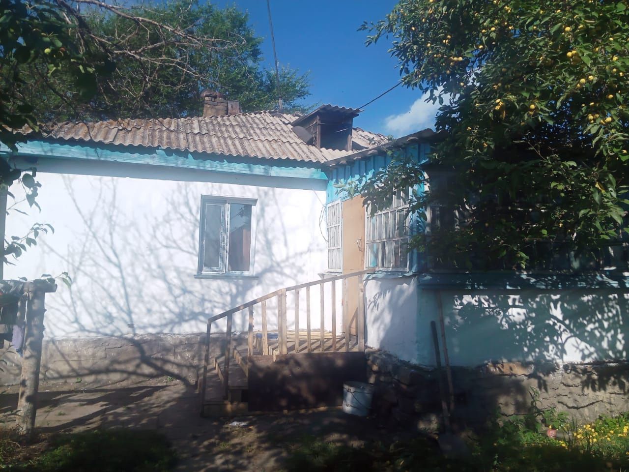 Двухкомнатный дом с большим огородом