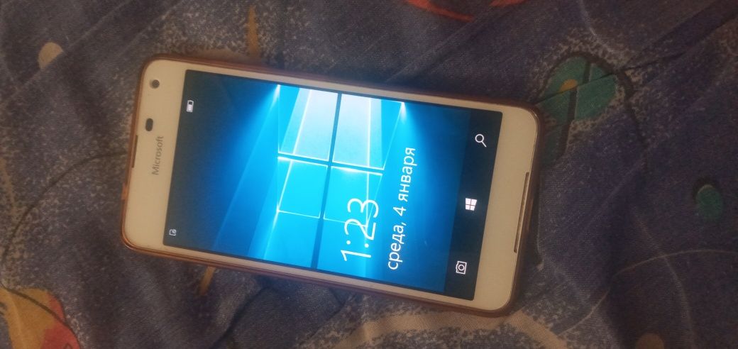 Смартфон Microsoft lumia 650