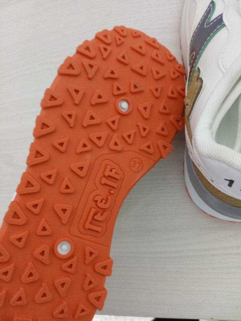 Продам новый женские красовки