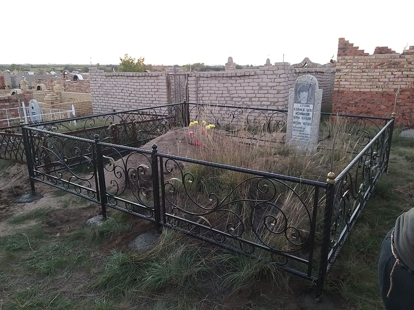Решетки, ворота, заборы, евроштакетник, мебель лофт, торговое оборудов