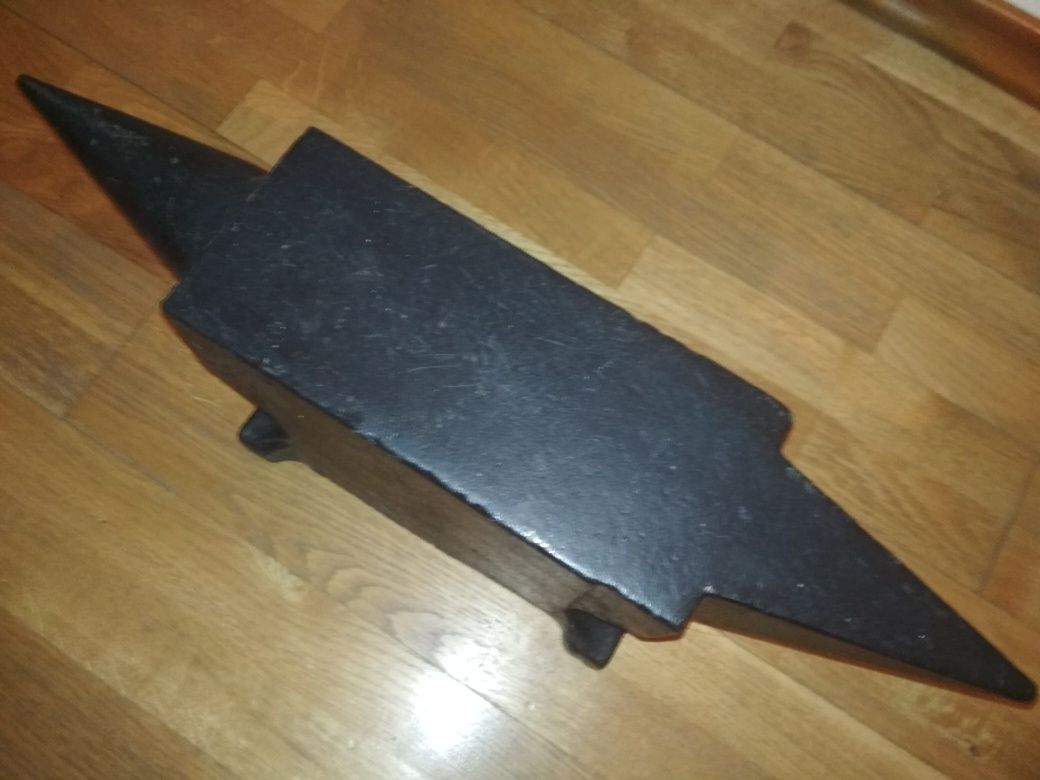 Наковальня Сталинская