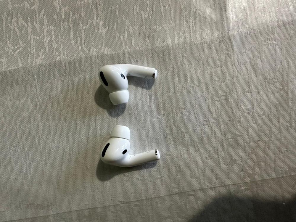 AirPods Pro 1 поколение