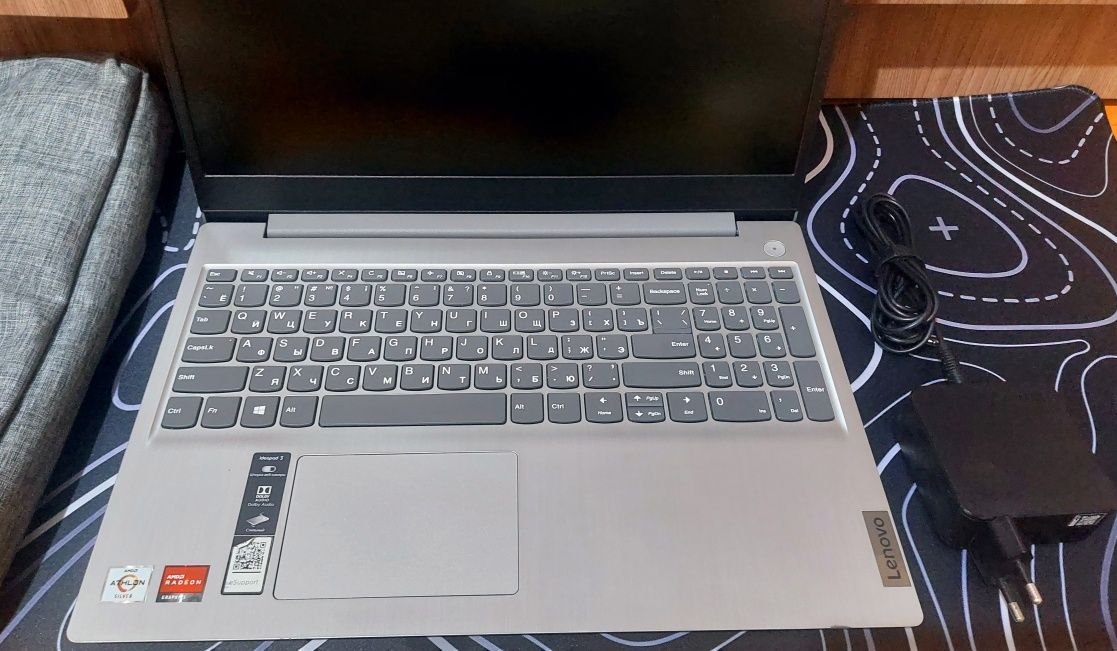 Ультрабук Lenovo Ideapad 3 ssd 256!