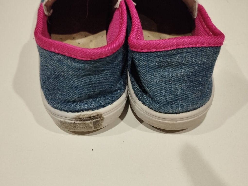 Продам макасы джинсовые р 34