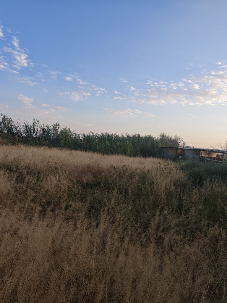 Продам времянку с недостроенным домом