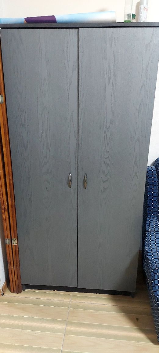 Продам  недорого