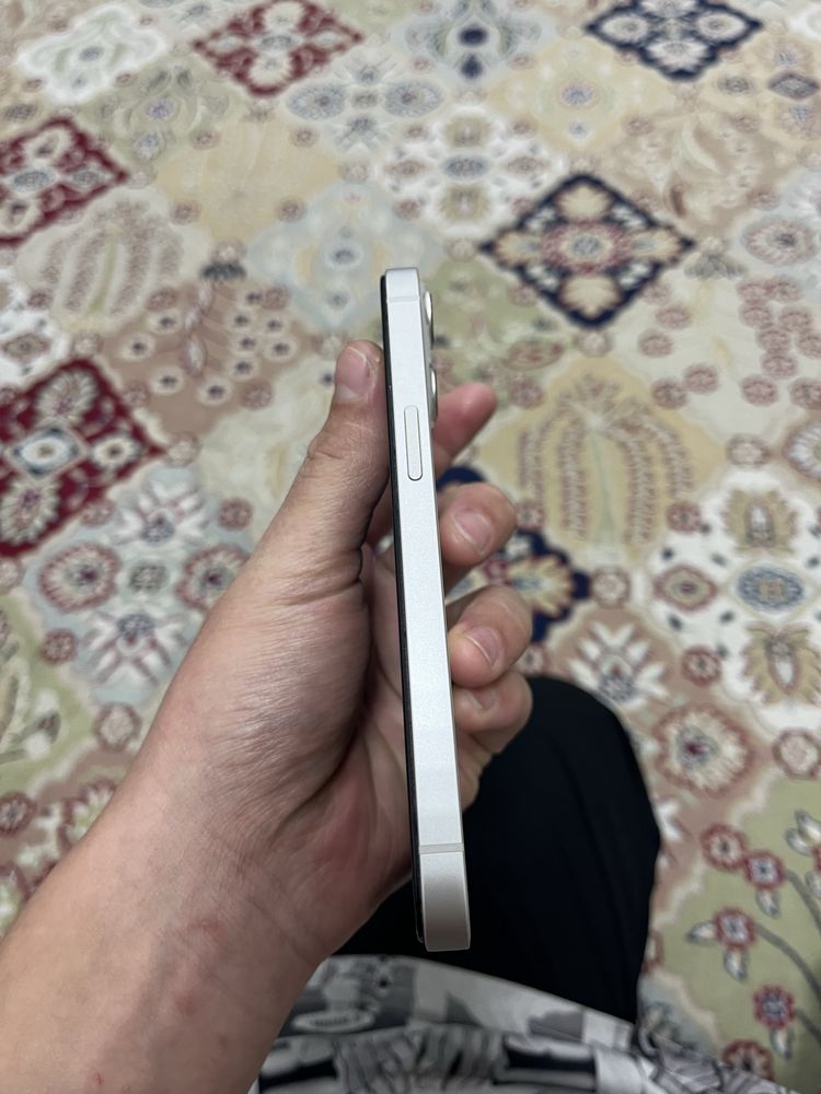 Обменяю iPhone 13
