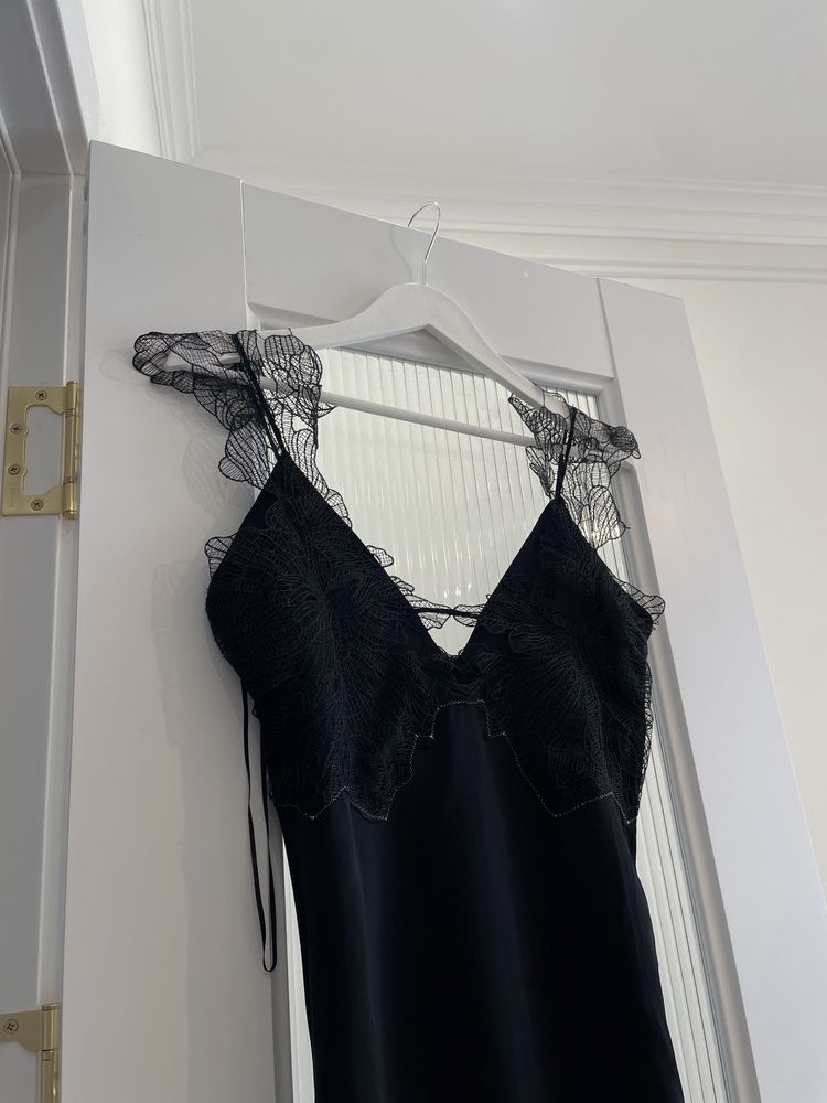 Шикарное платье zara