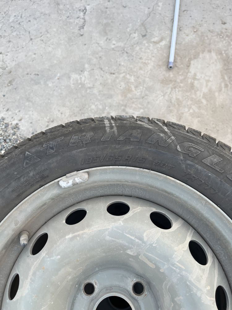 Покрышка 185/65/R15 зимний