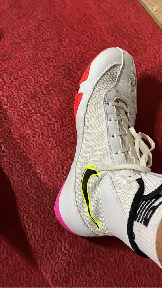 nike machomai 2se
