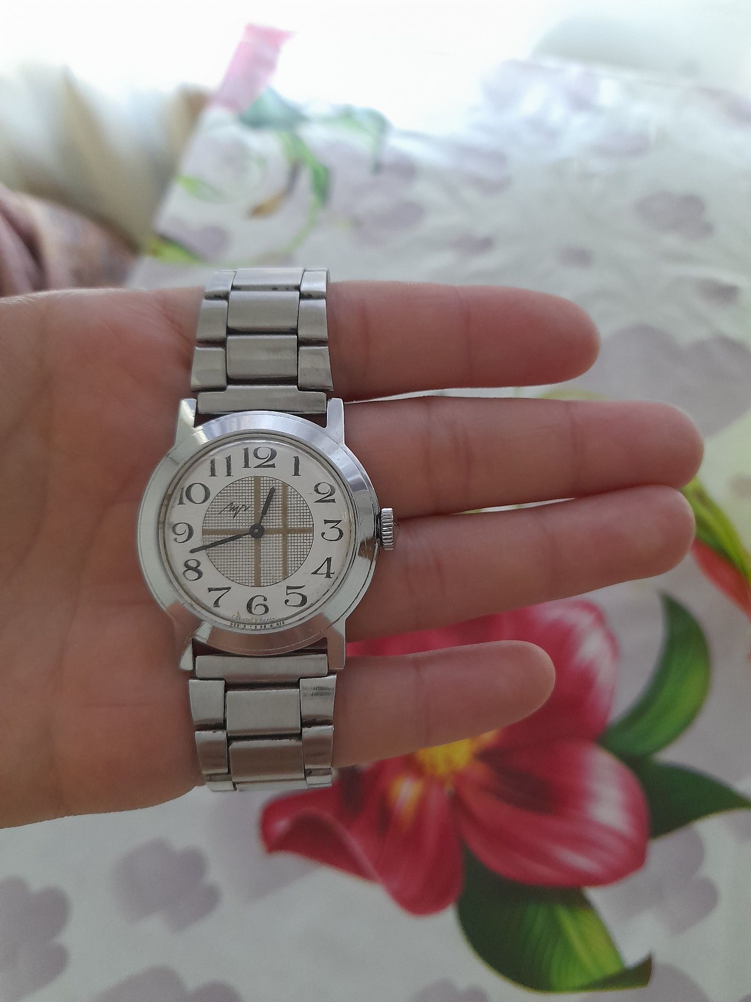 Продам ЧАСЫ механические