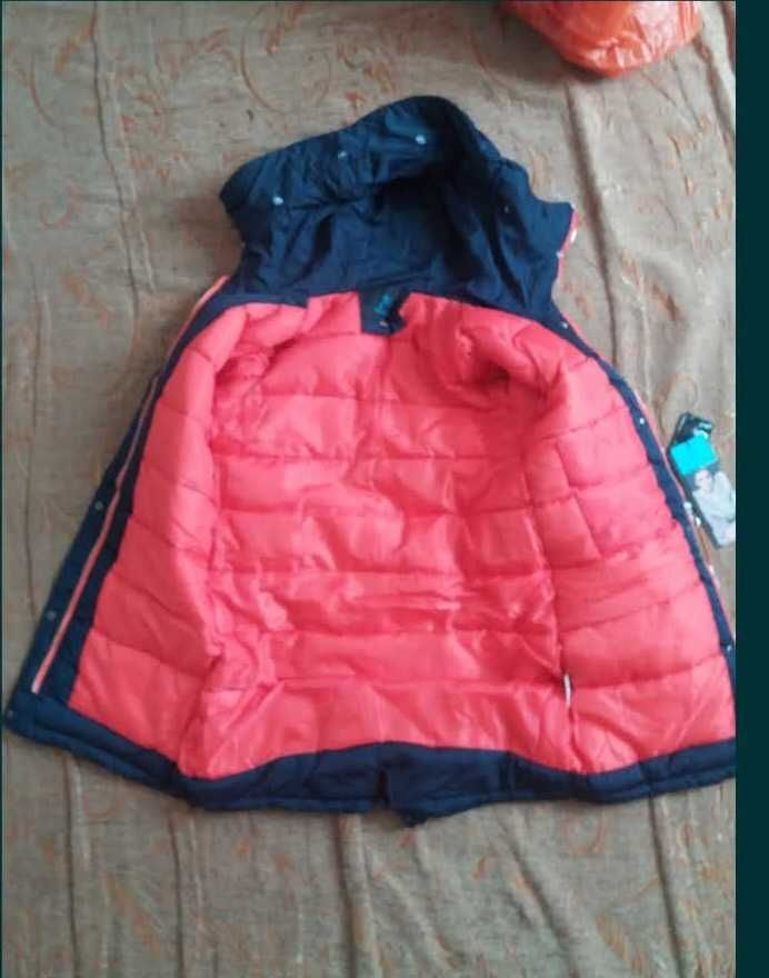 Продам куртку теплую