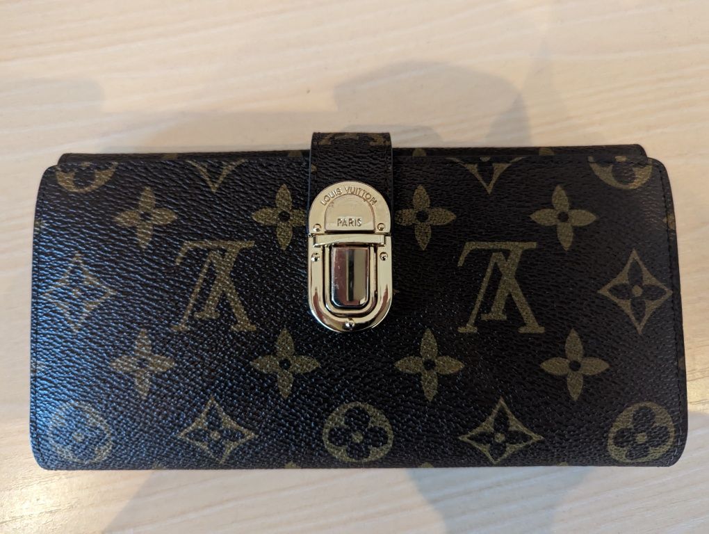 Портмоне Louise Vuitton