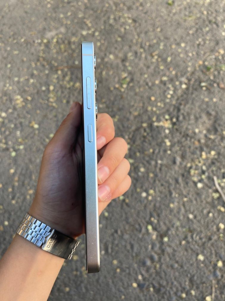 Samsung S24 8/128