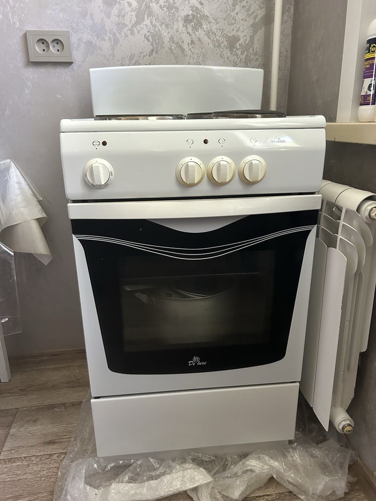 Продам плиту Delux в хорошем состоянии