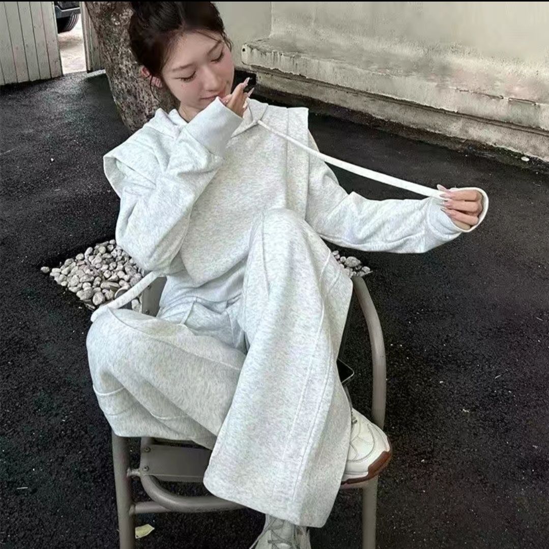 Брючный костюм от LEISUREwear