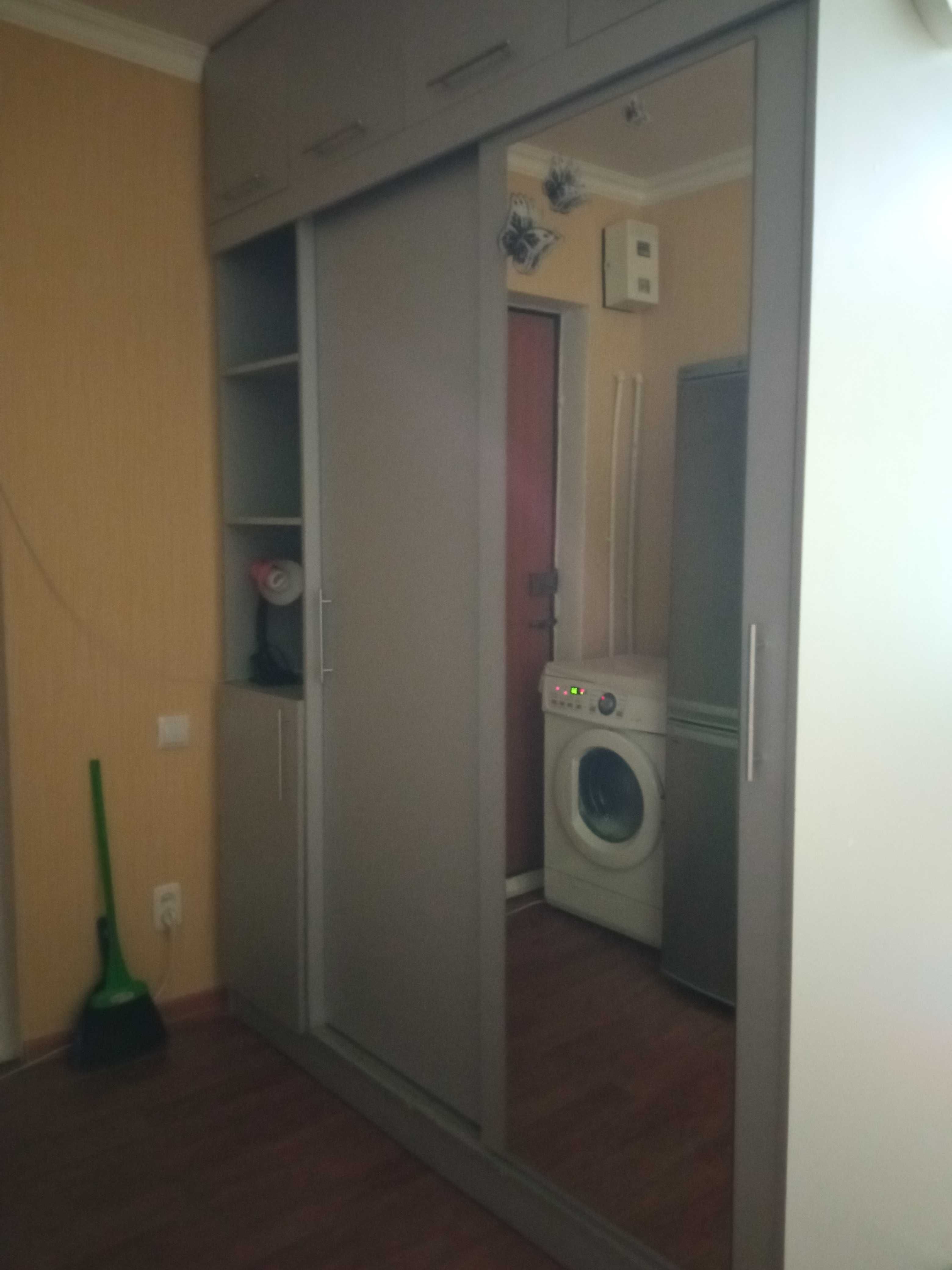 Срочно,торг.Продам  квартиру 1комн.малосемейку 18кв.