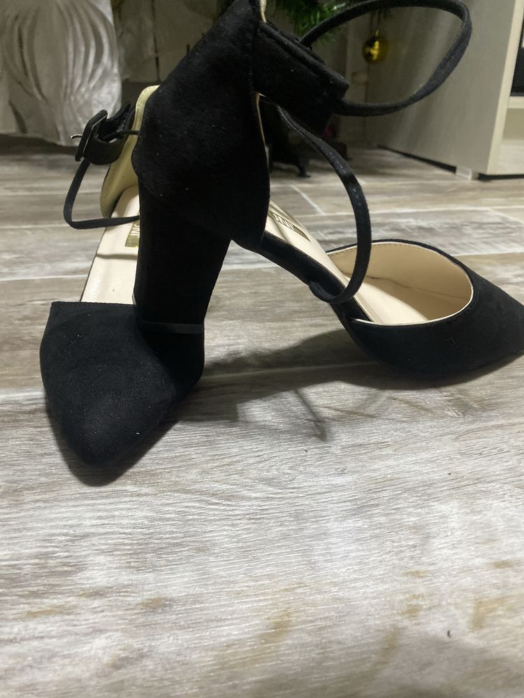Продам туфли 41-42р-р