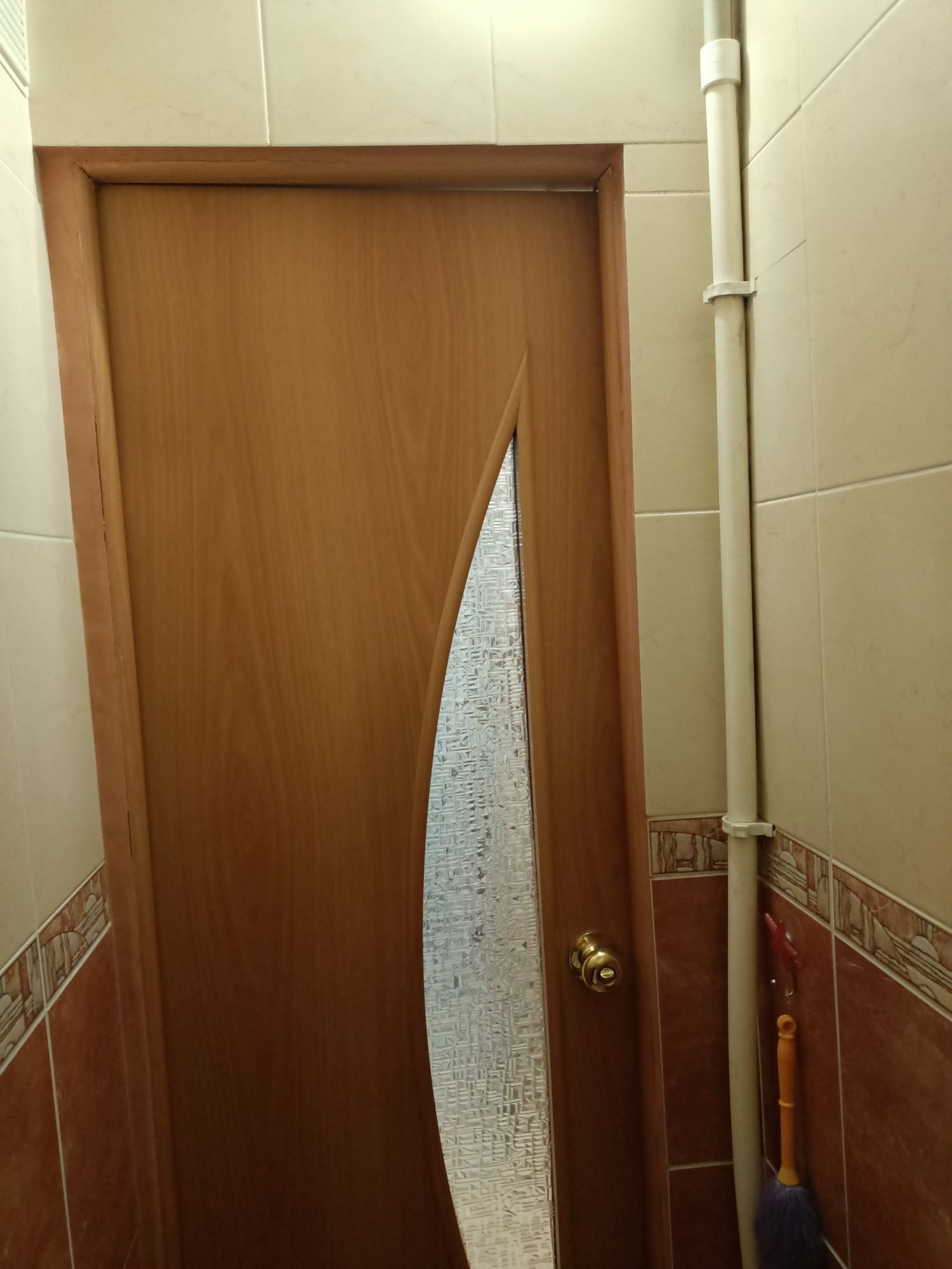 Продам межкомнатные двери, б/у в хорошем состоянии