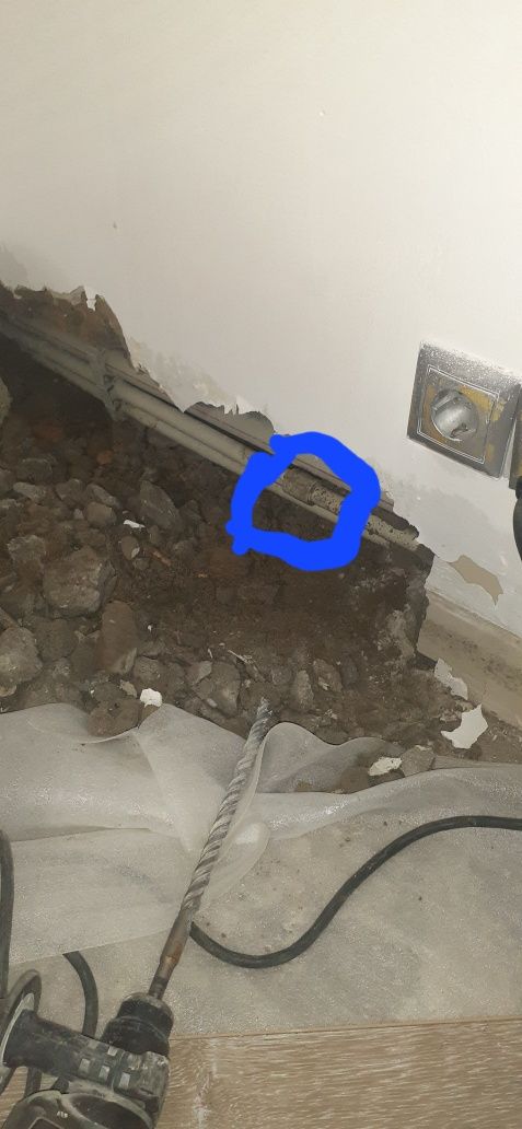 Поиск скрытых протечек  воды   . Услуги тепловизора  !
