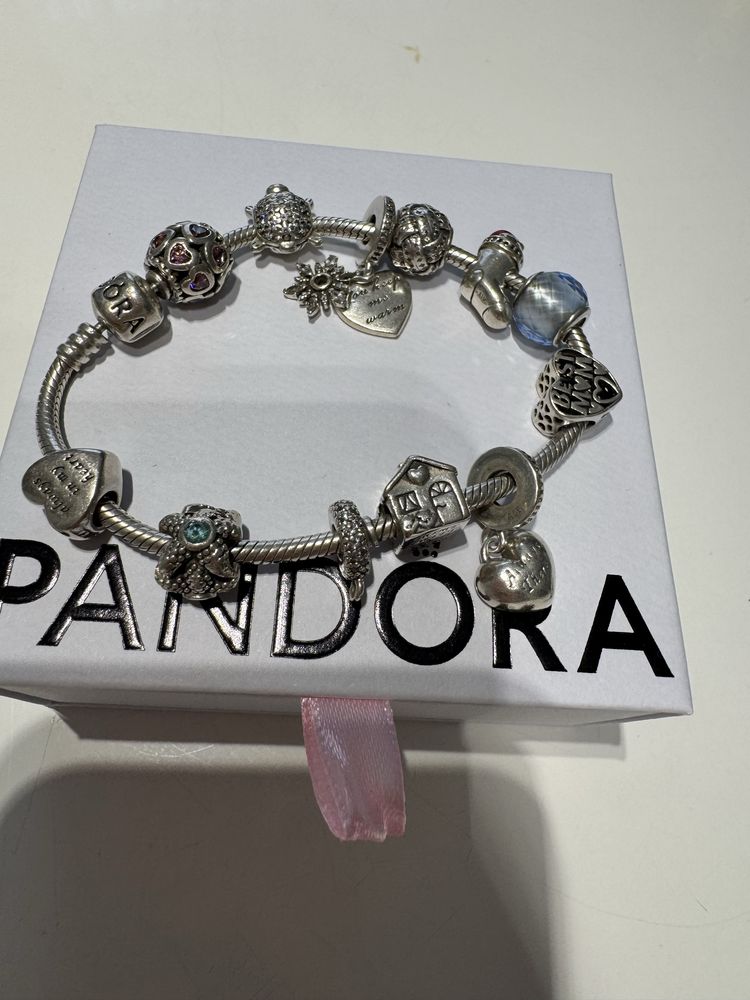 Браслет Pandora и 12 шармиков