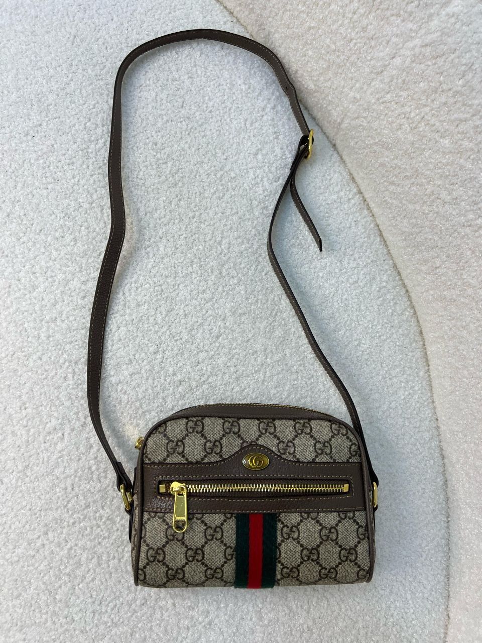Сумка Gucci в фирменной подарочной коробке