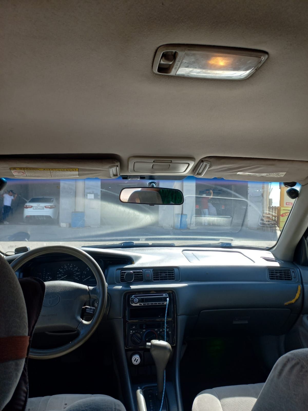 Срочно продается автомобиль Toyota Camry 20