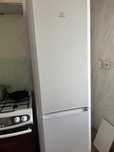 Холодильник Indesit — отличное состояние