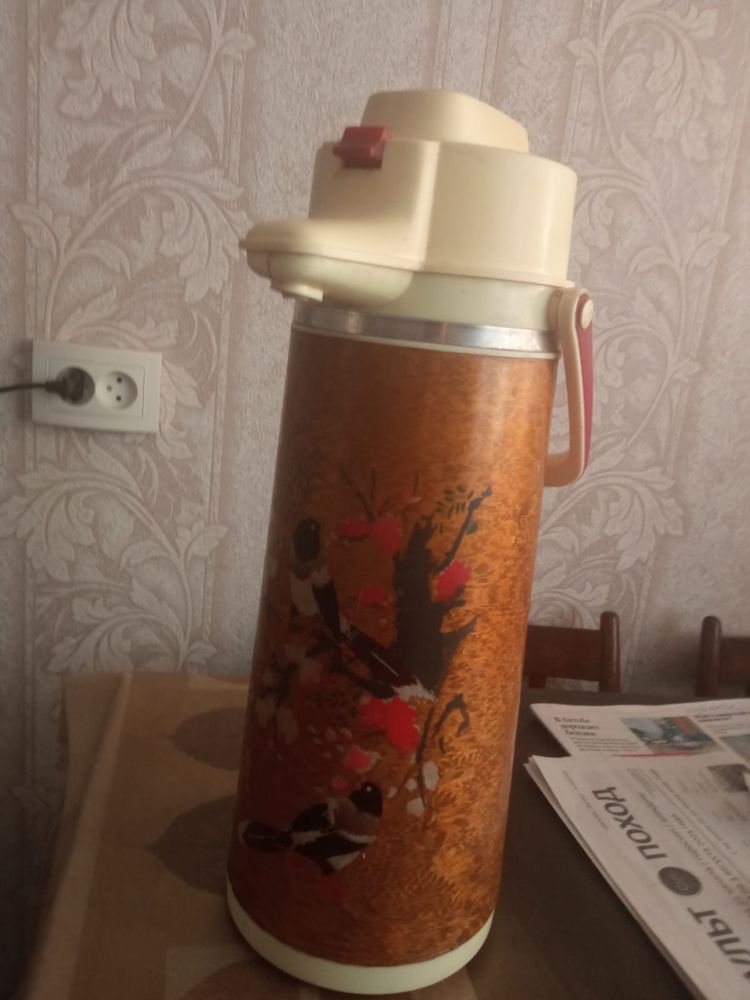 Продам термос чайник