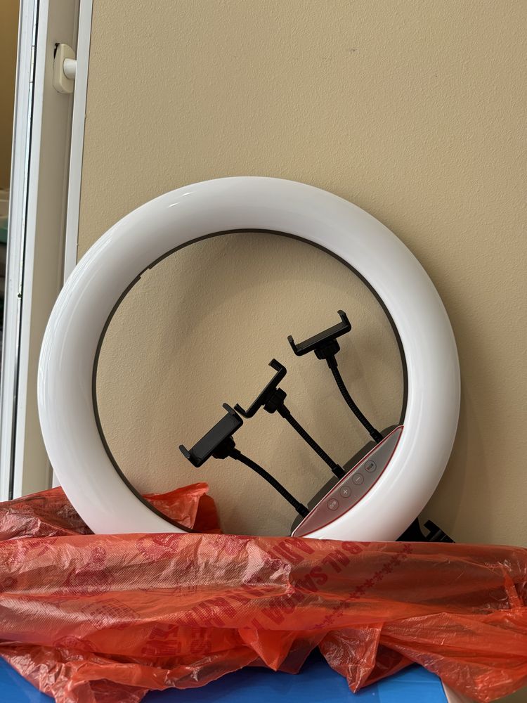 Продам кольцевую Led лампу, универсальная , можно для съемок, тик ток,