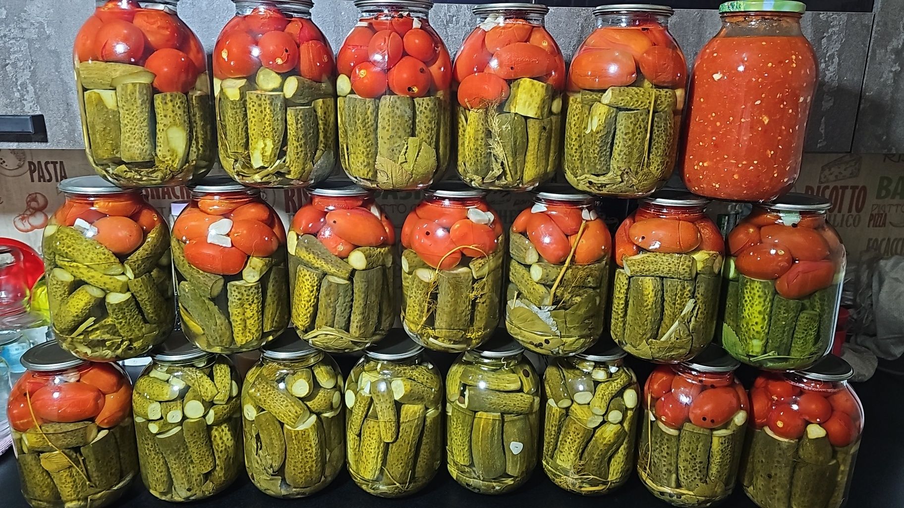Домашние соления, компоты, салаты