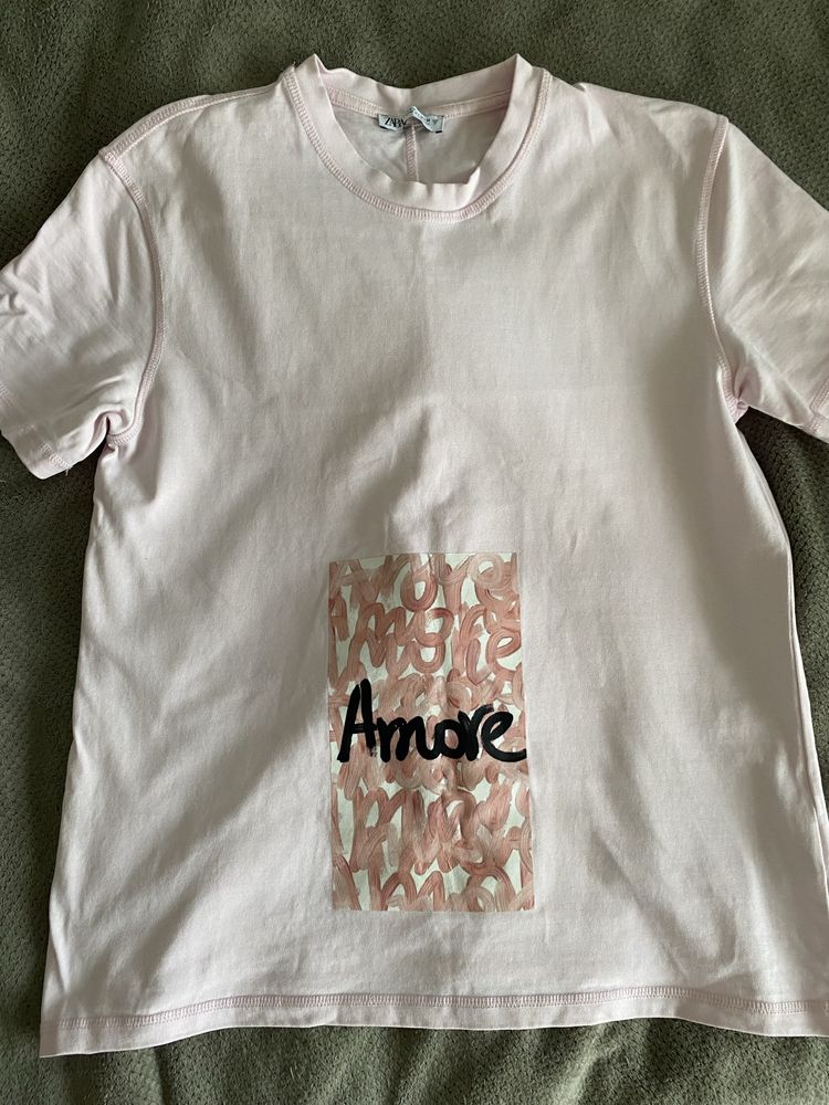 Продам футболку с надписью Amore