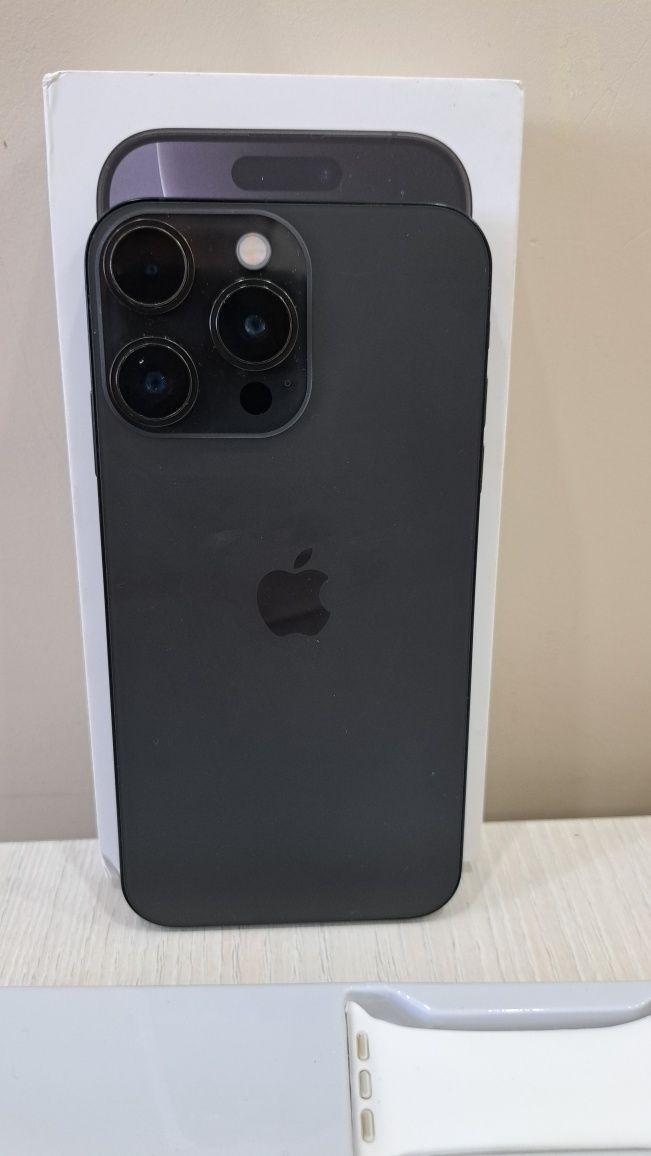 iPhone 16pro XR 256гб