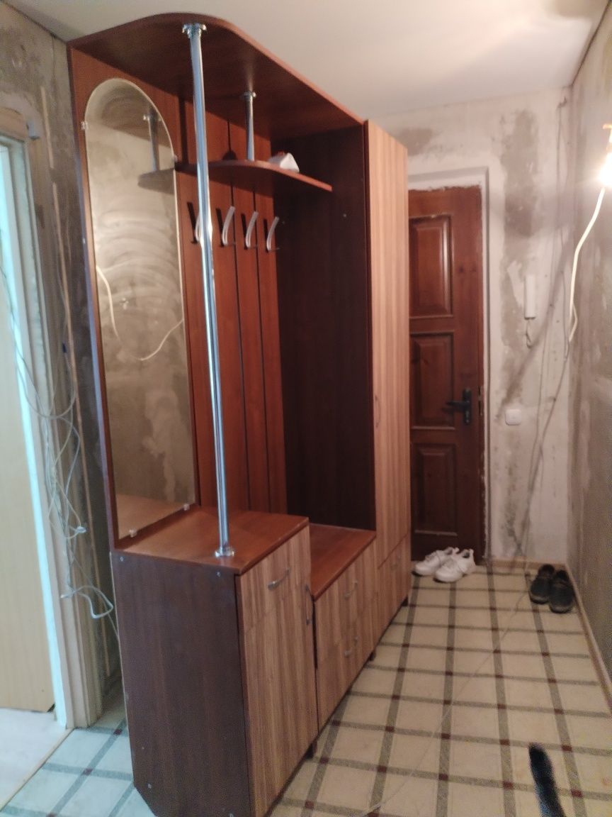 Шкаф прихожке хороший