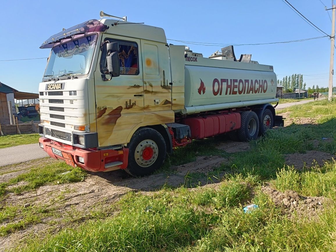 Продам бензовоз в хорошем состоянии калибровка 17035