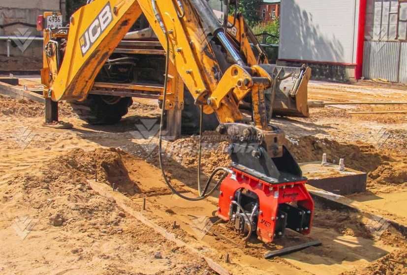 Вибротрамбовка для экскаватора-погрузчика Caterpillar 428,432,434,444