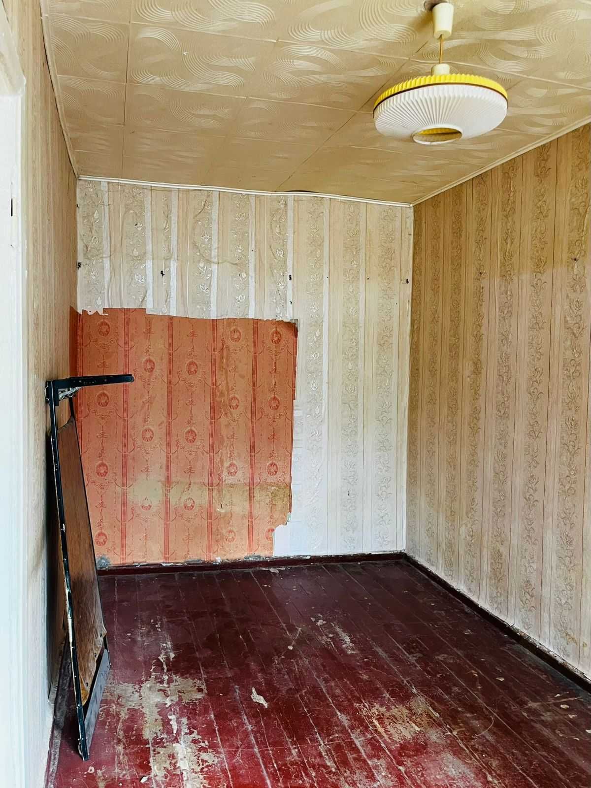 Продается 3-шка, 1эт из 3х, не угловая,можно под коммерцию, есть торг