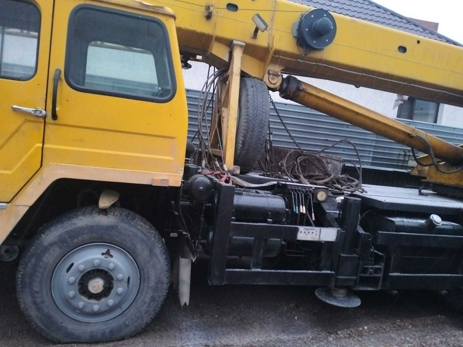Продам автокран XCMG 16 тонн, стрела 32 метра