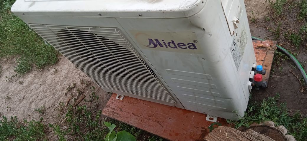 Кондиционер Midea MSE 28HR до 90 м2